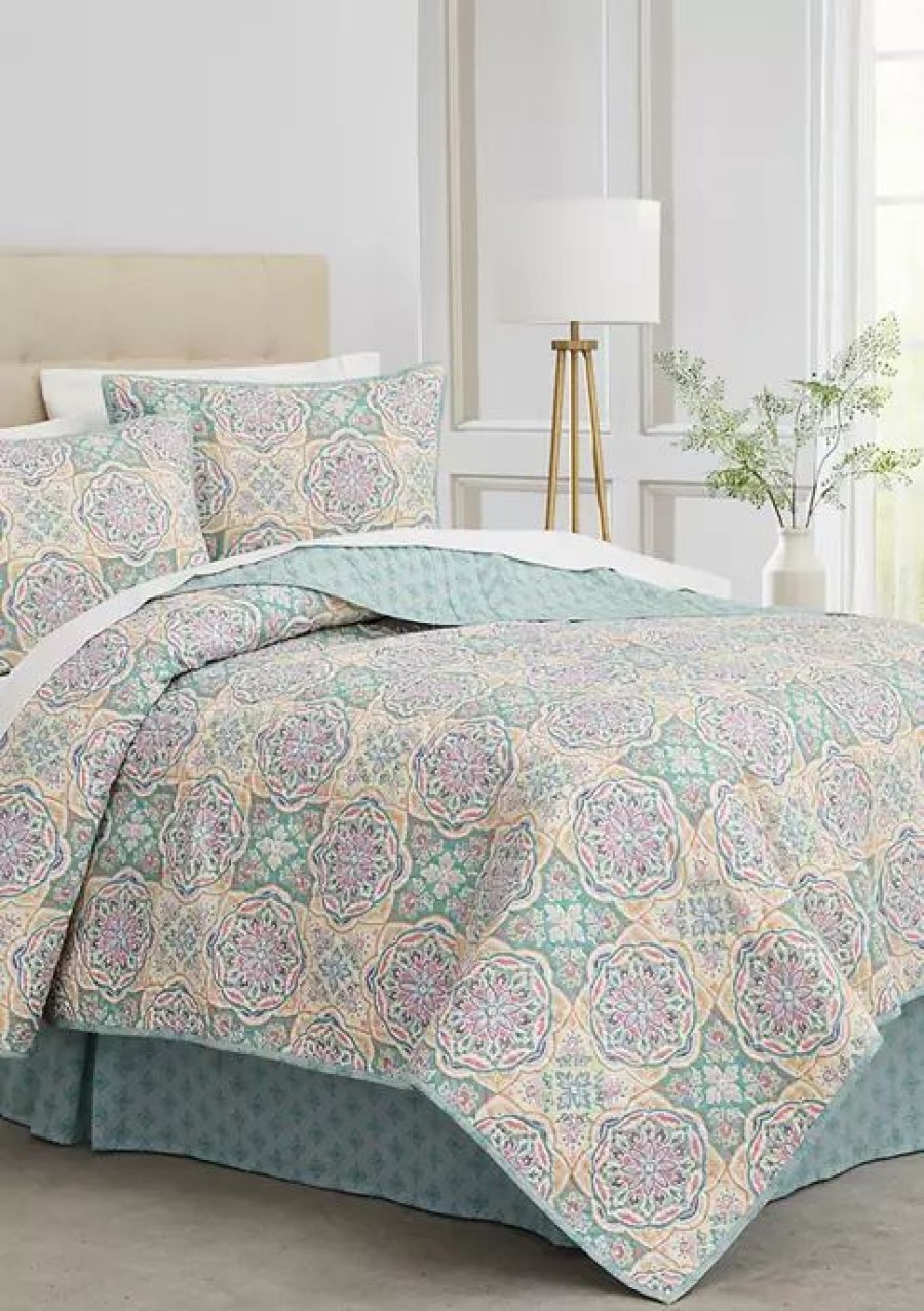 Bed & Bath * | Flash Sale Waverly Menagerie Quilt Set Multi